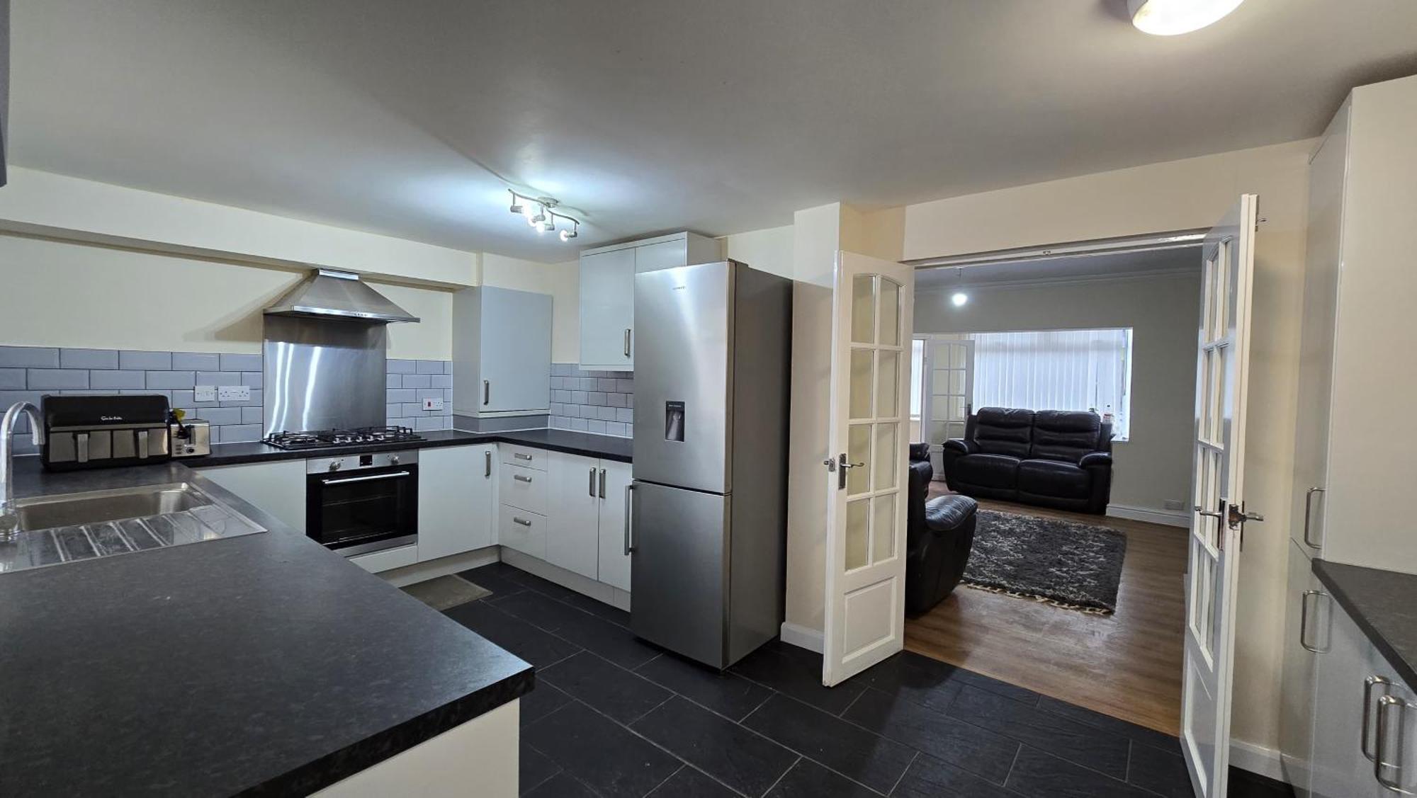 Entire Three Bedroom House In Birmingham Extérieur photo