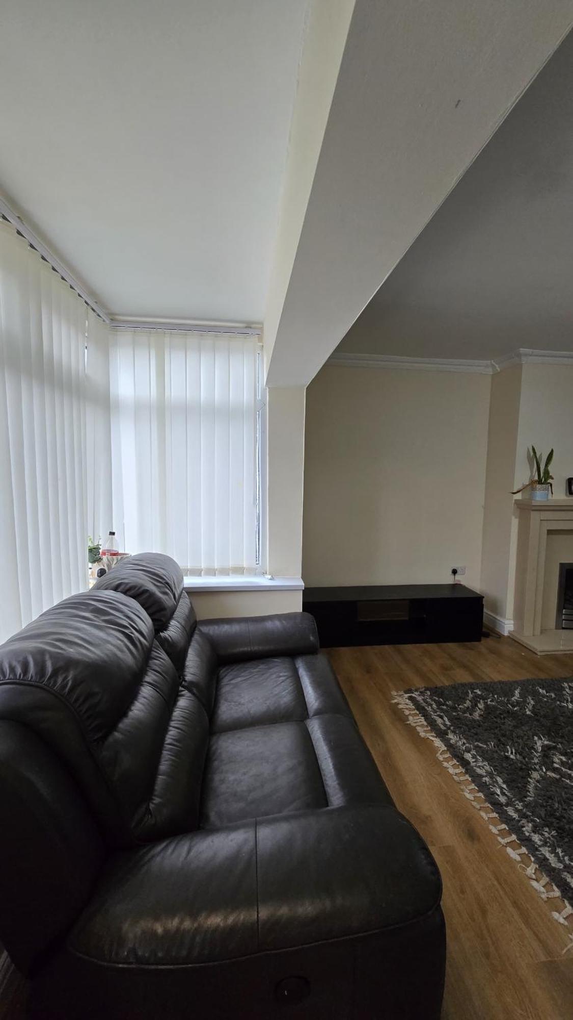 Entire Three Bedroom House In Birmingham Extérieur photo